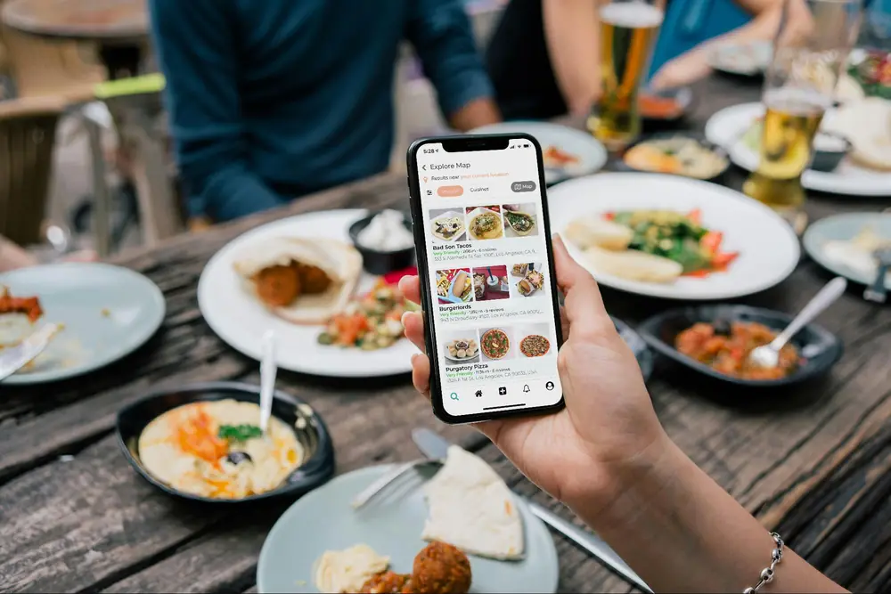 How restaurant intelligence tools improve margins through labor and menu data